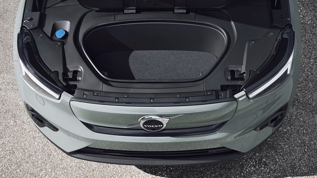 Volvo XC40 Recharge (EX40) Pure Electric (2022) frunk, front trunk, under hood, storage, cargo, capacity, bonus space