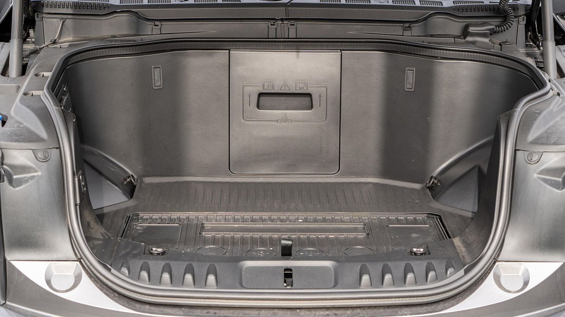 Ford F-150 Lightning Standard Range (2022-…) frunk, front trunk, under hood, storage, cargo, capacity, bonus space