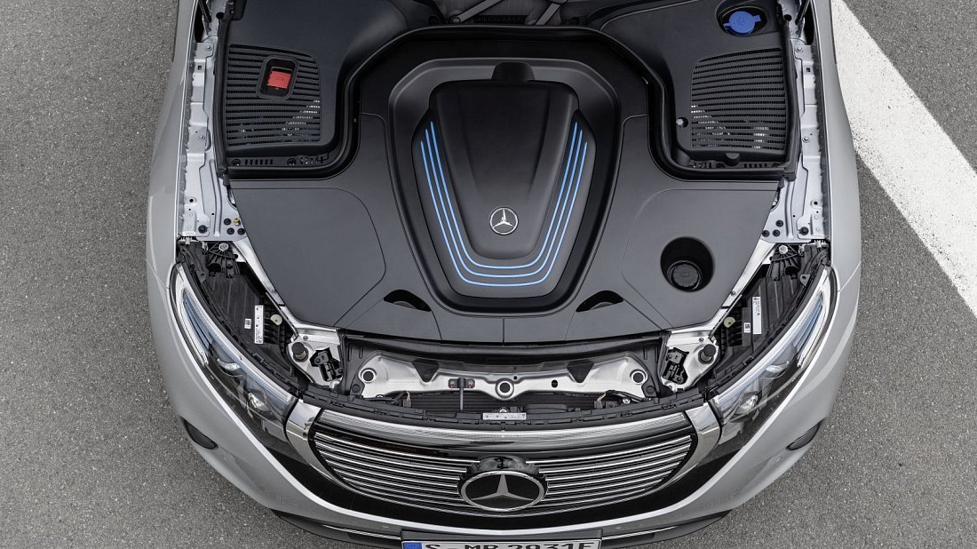 Mercedes EQC 400 4MATIC (2019-2023) frunk, front trunk, under hood, storage, cargo, capacity, bonus space