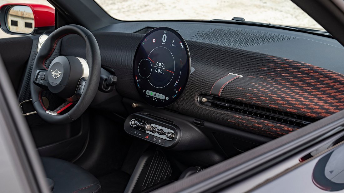 Mini Cooper JCW (2024-…) interior, front seat, driver seat, dashboard, steering wheel, infotainment, cockpit