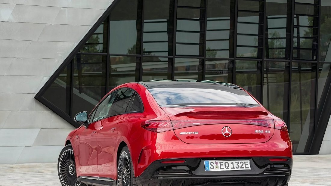 Mercedes EQE AMG 53 4MATIC+ (2022-…) rear quarter, three-quarter view, diagonal, exterior