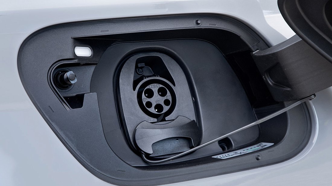 Volkswagen ID.5 Pro (2023-…) charge port USA, charging, inlet, plug, connector