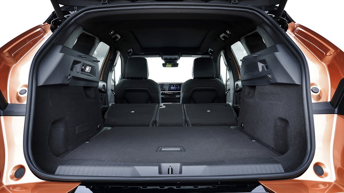 Opel Grandland Electric 82 kWh (2024-…) trunk, boot, expanded, folded seats, maximum volume, max cargo, max capacity, max storage