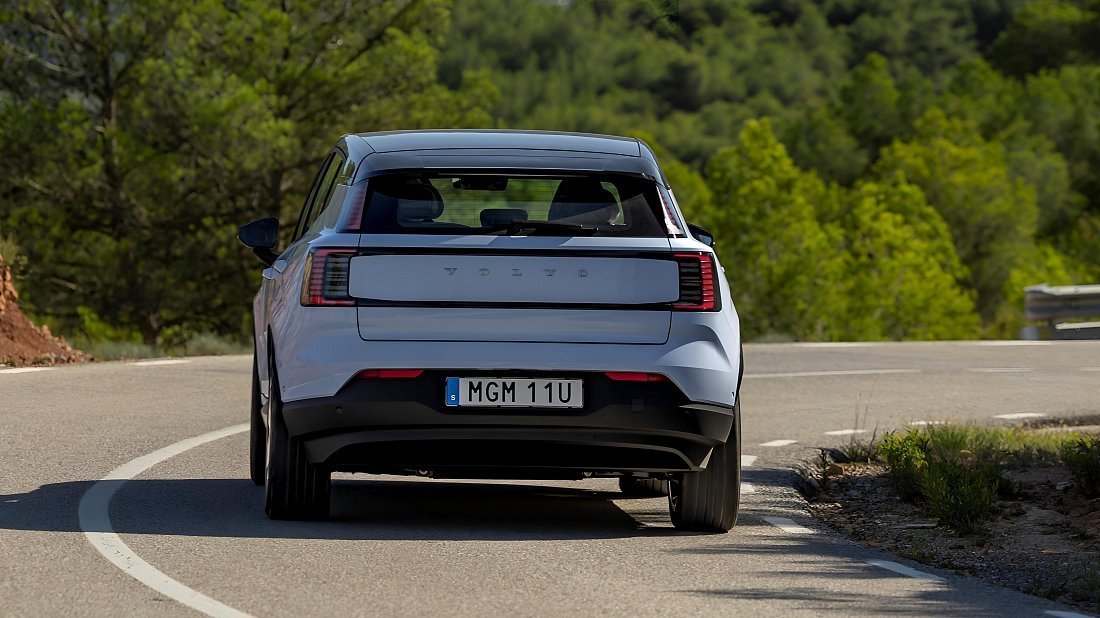 Volvo EX30 Single Motor (2023-…) rear view, taillights, trunk, spoiler, badge, bumper, exterior