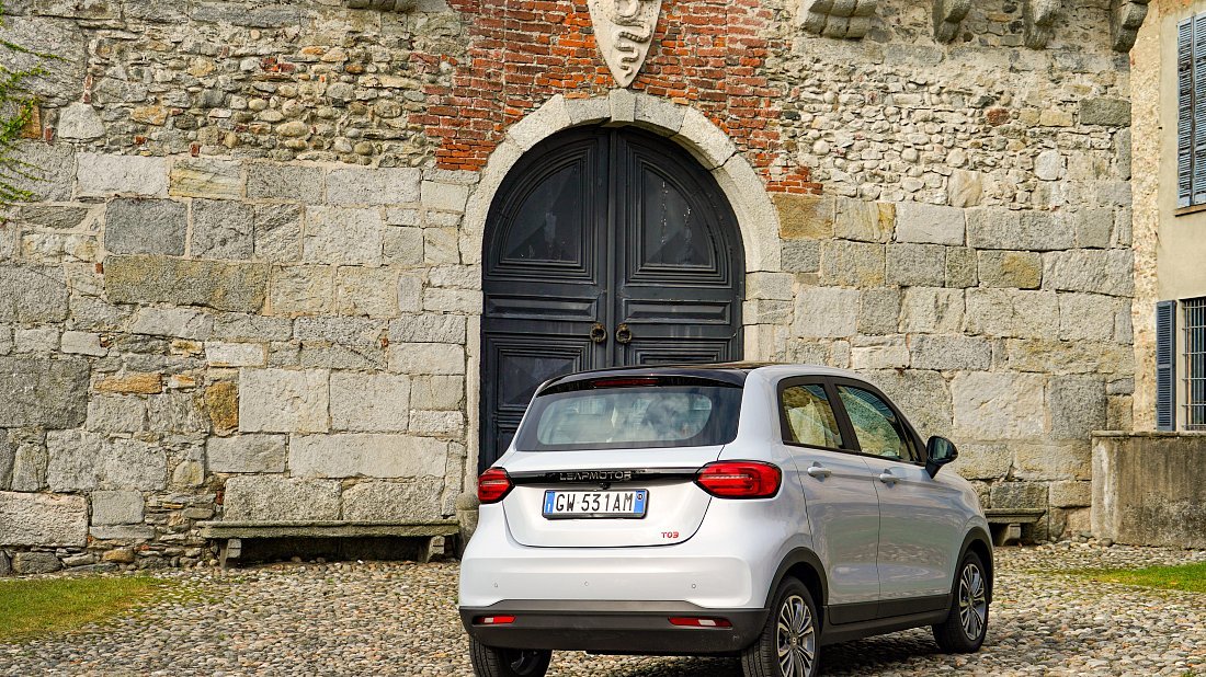Leapmotor T03 (2024-..) rear quarter photo, three-quarter view, diagonal, exterior