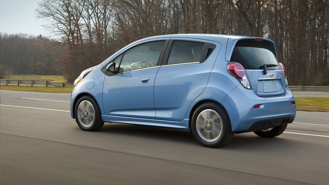 Chevrolet Spark EV 21 kWh (2013-2014) rear quarter, three-quarter view, diagonal, exterior