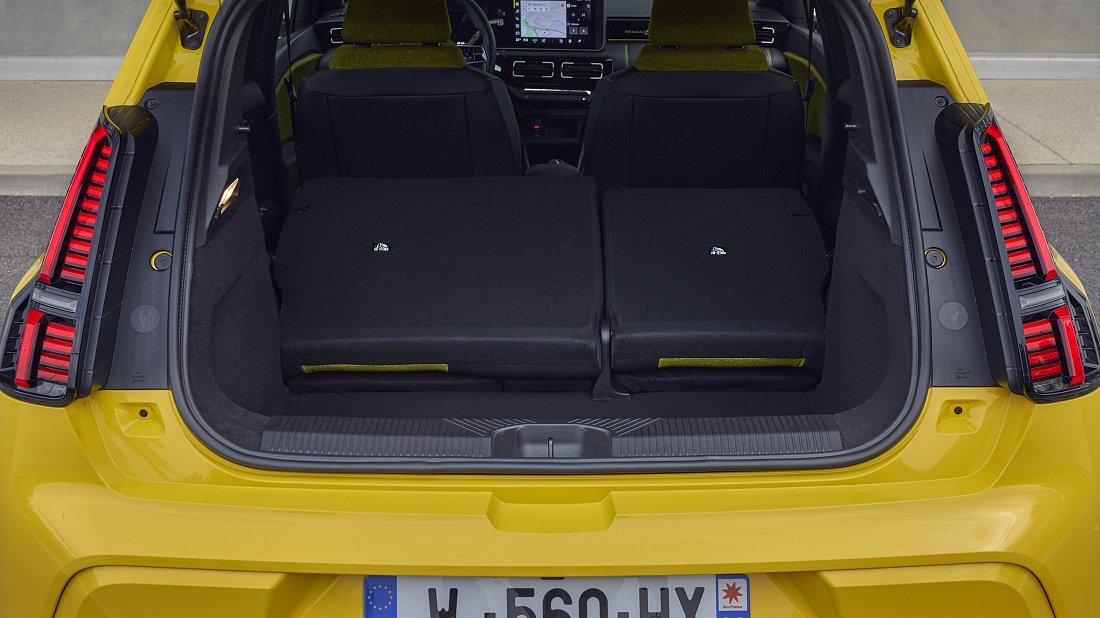 Renault 5 E-Tech EV40 95hp (2025-...) trunk, boot, expanded, folded seats, maximum volume, max cargo, max capacity, max storage