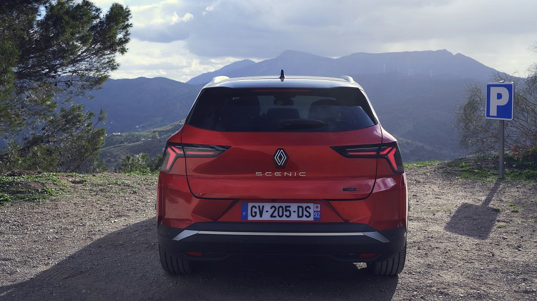 Renault Scenic E-Tech EV87 220hp (2023-…) rear view photo, taillights, trunk, spoiler, badge, bumper, exterior