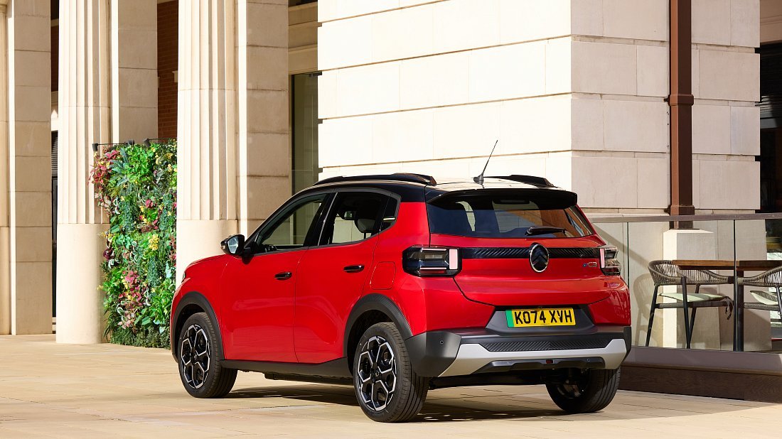 Citroën e-C3 Comfort Range (2024-…) rear quarter photo, three-quarter view, diagonal, exterior