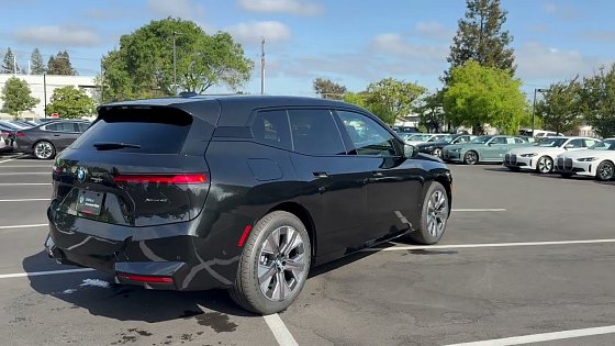 Video: First look at the 2026 iX xDrive45 in Black Sapphire | 4K