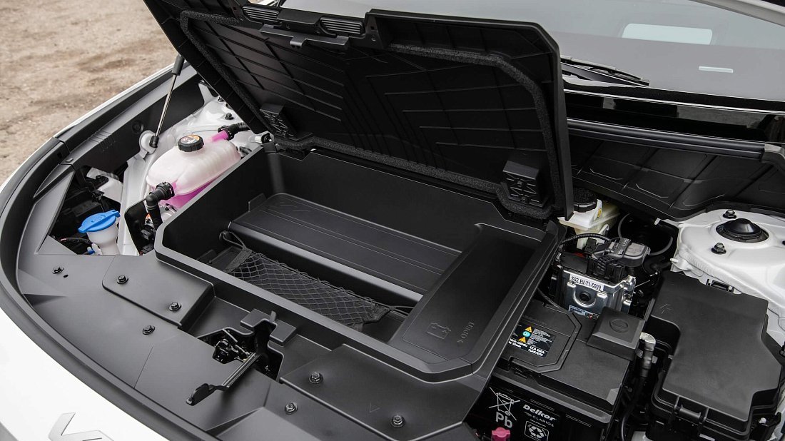 Kia Niro EV Long Range (2022-…) frunk, front trunk, under hood, storage, cargo, capacity, bonus space