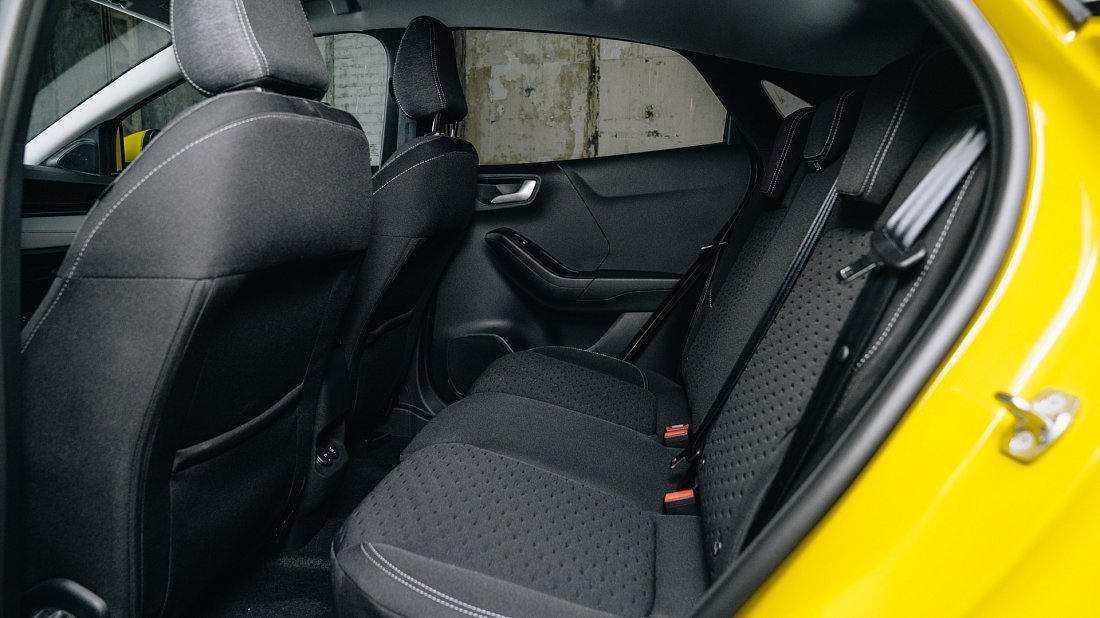 Ford Puma Gen-E FWD (2024-…) rear seats photo, back seats, passenger seats, legroom, headroom, interior