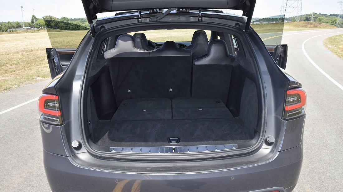 Tesla Model X P100D (2016-2019) trunk, boot, expanded, folded seats, maximum volume, max cargo, max capacity, max storage
