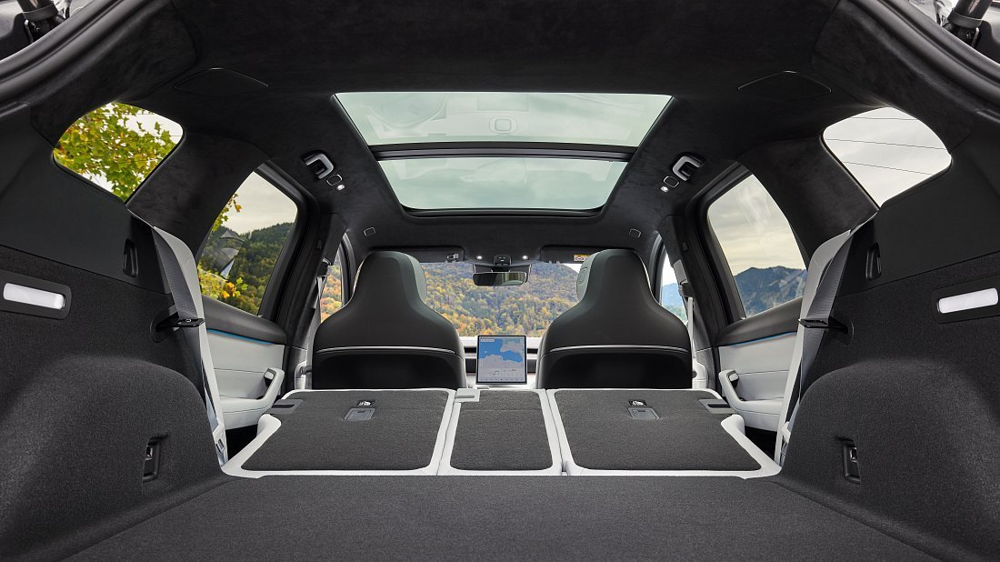 NIO EL6 Standard Range (2023-…) trunk, boot, expanded, folded seats, maximum volume, max cargo, max capacity, max storage