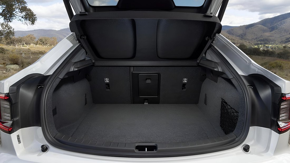 Polestar 2 Standard Range Single Motor (2023-2024) trunk photo, boot, seats up, seats upright, cargo space, cargo volume, cargo capacity, storage