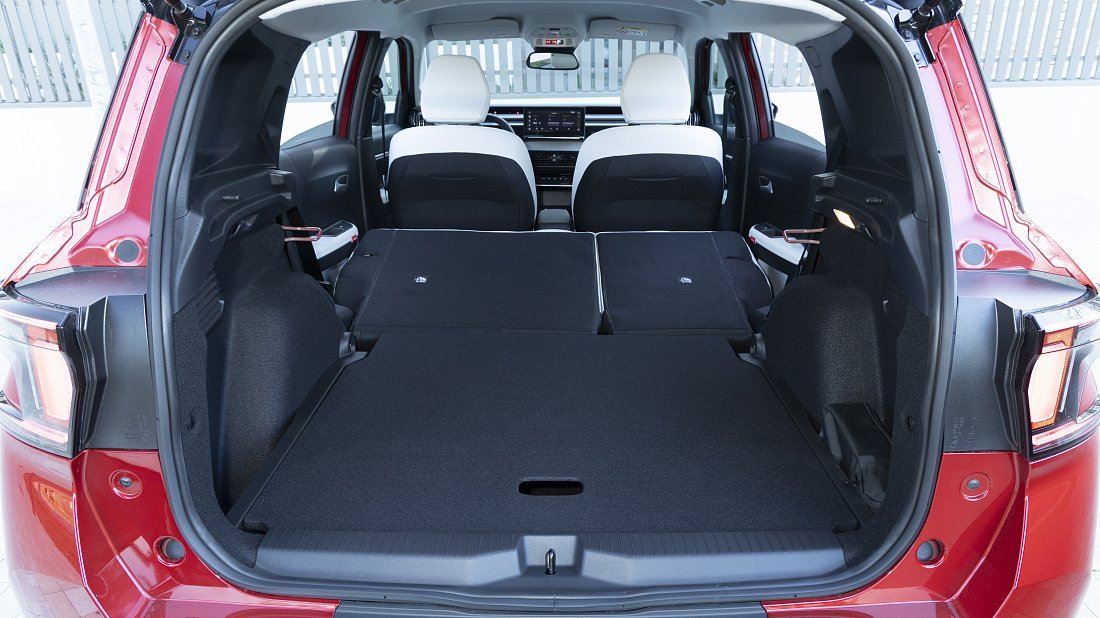 Citroën e-C3 Aircross Comfort Range (2024-…) folded trunk photo, boot, expanded, folded seats, maximum volume, max cargo, max capacity, max storage