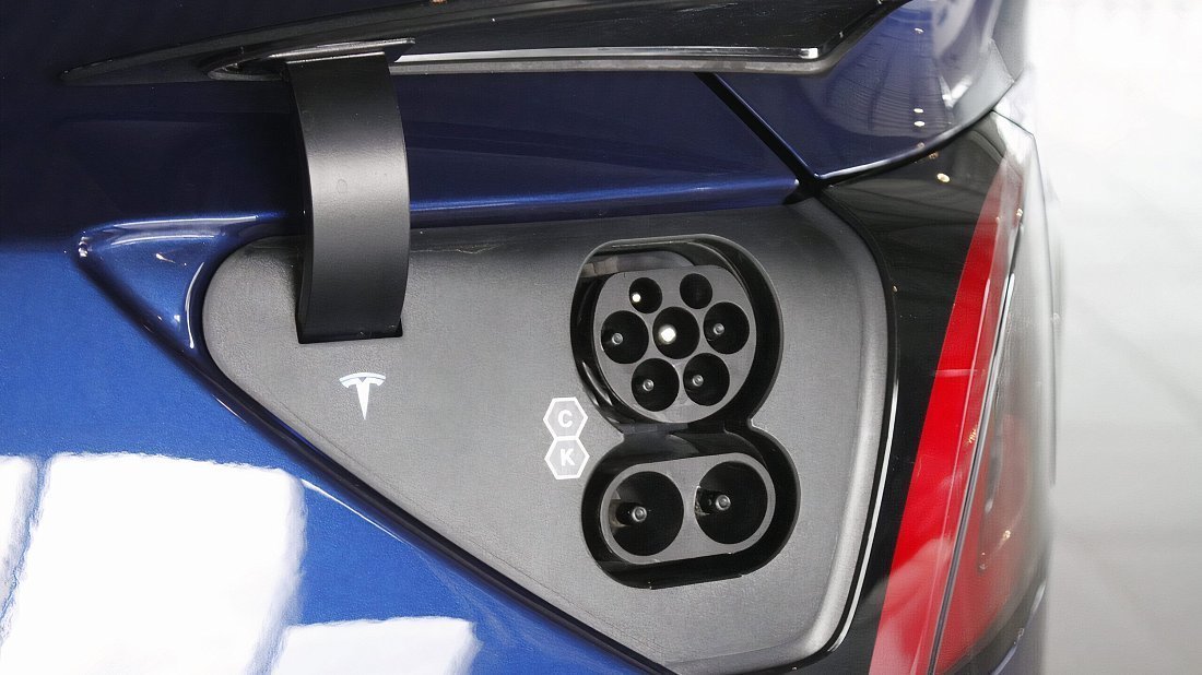 Tesla Model Y Standard Range RWD (2021-2025) charge port Europe, charging, inlet, plug, connector