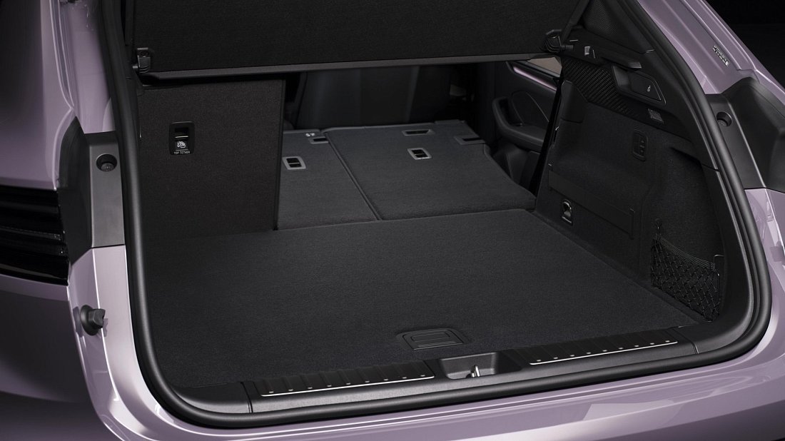 Porsche Macan 4 Electric (2024-…) trunk photo, boot, seats up, seats upright, cargo space, cargo volume, cargo capacity, storage