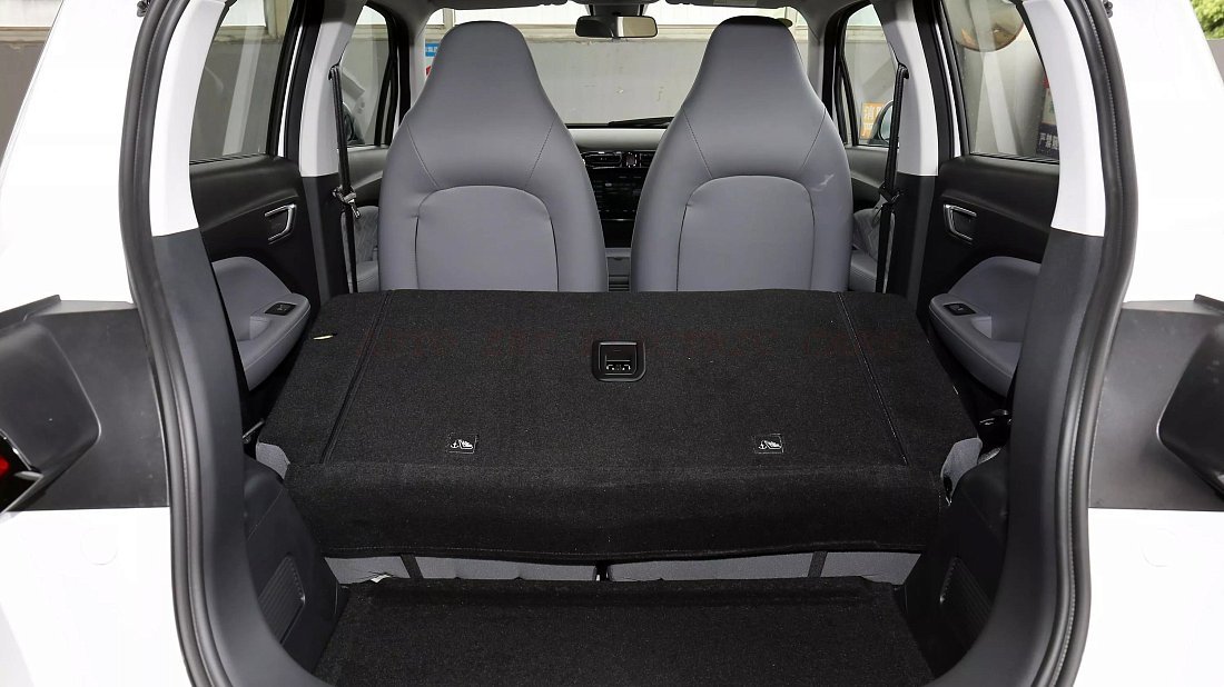 Leapmotor T03 (2024-..) folded trunk photo, boot, expanded, folded seats, maximum volume, max cargo, max capacity, max storage