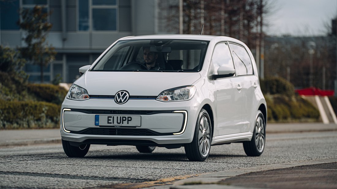 Volkswagen e-Up! 36.8 kWh (2020-2023) front view, front quarter, diagonal, exterior