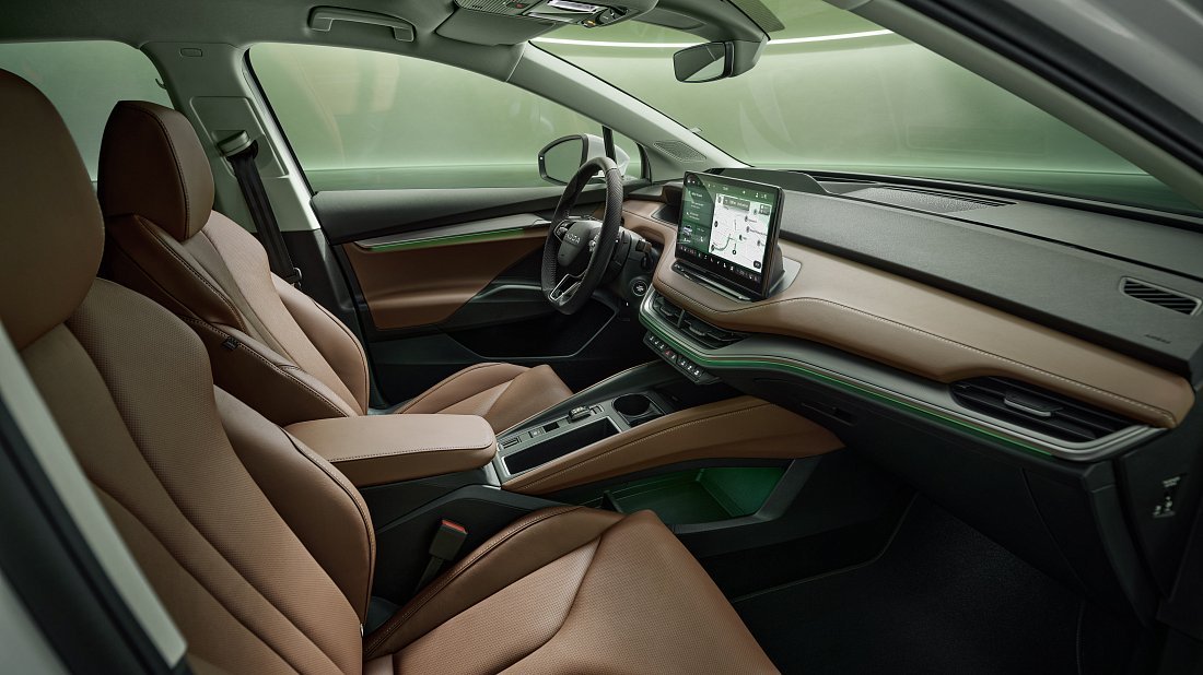 Škoda Enyaq Coupe 60 (2025-...) interior, front seat, driver seat, dashboard, steering wheel, infotainment, cockpit