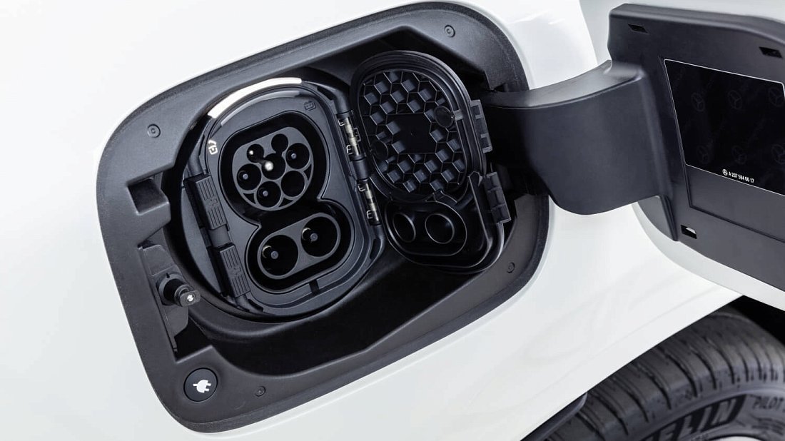 Mercedes EQC 400 4MATIC (2019-2023) charge port Europe, charging, inlet, plug, connector