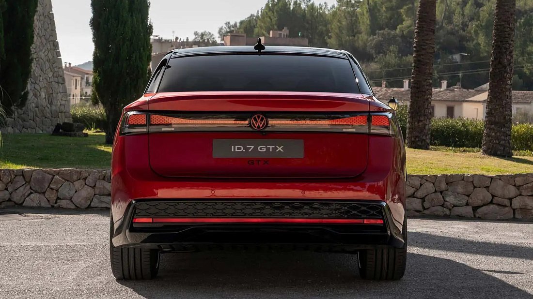 Volkswagen ID.7 GTX (2024-…) rear view, taillights, trunk, spoiler, badge, bumper, exterior