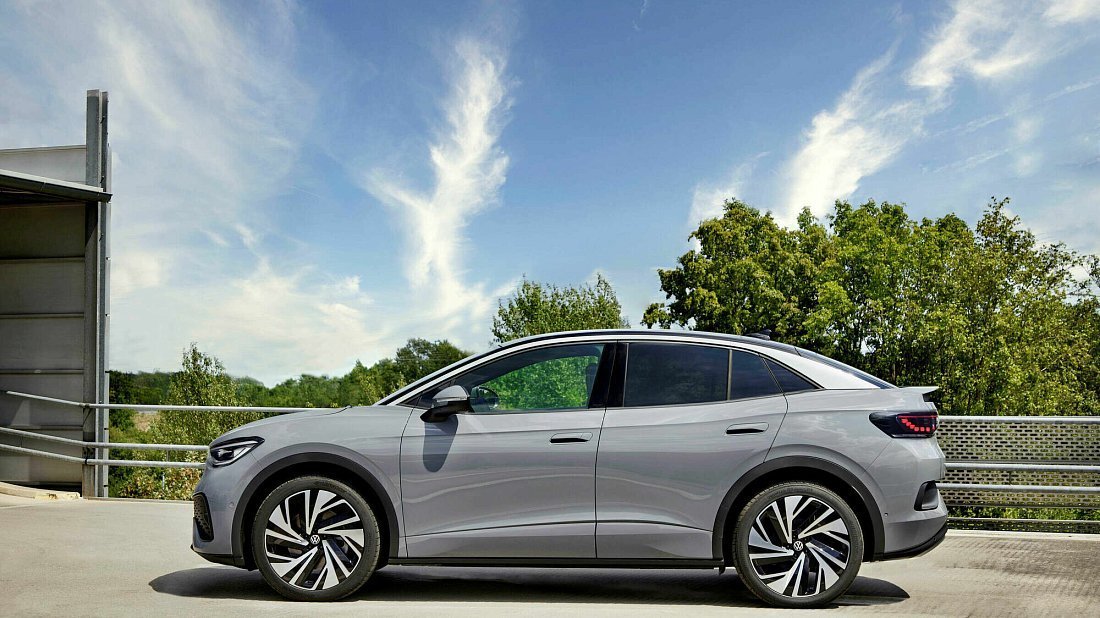 Volkswagen ID.5 Pro (2023-…) side profile, silhouette, doors, wheels, exterior