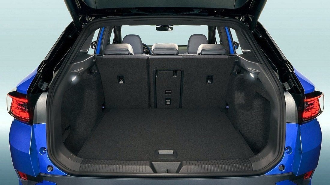 Volkswagen ID.4 1st Edition (2020-2021) trunk, boot, seats up, seats upright, cargo space, cargo volume, cargo capacity, storage