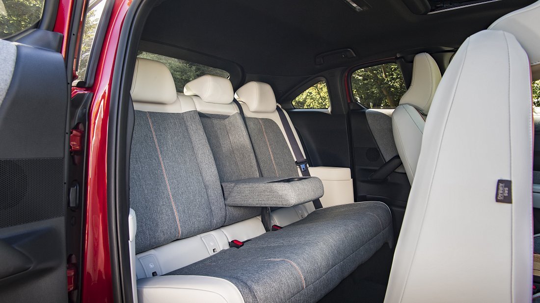 Mazda MX-30 Electric (2020-…) rear seats, back seats, passenger seats, legroom, headroom, interior