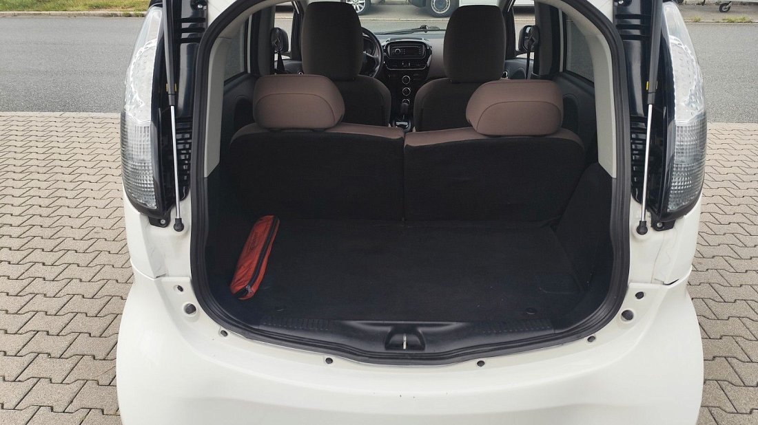 Citroën C-Zero Gen 1 (2010-2020) trunk, boot, seats up, seats upright, cargo space, cargo volume, cargo capacity, storage