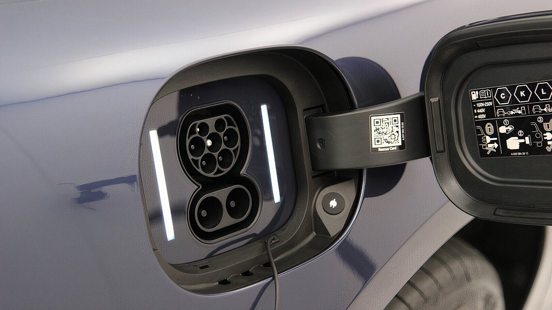 Mercedes EQS AMG 53 4MATIC+ (2024-…) charge port Europe, charging, inlet, plug, connector
