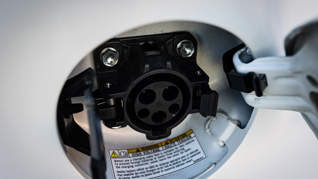 Citroën C-Zero Gen 1 (2010-2020) charge port Europe, charging, inlet, plug, connector