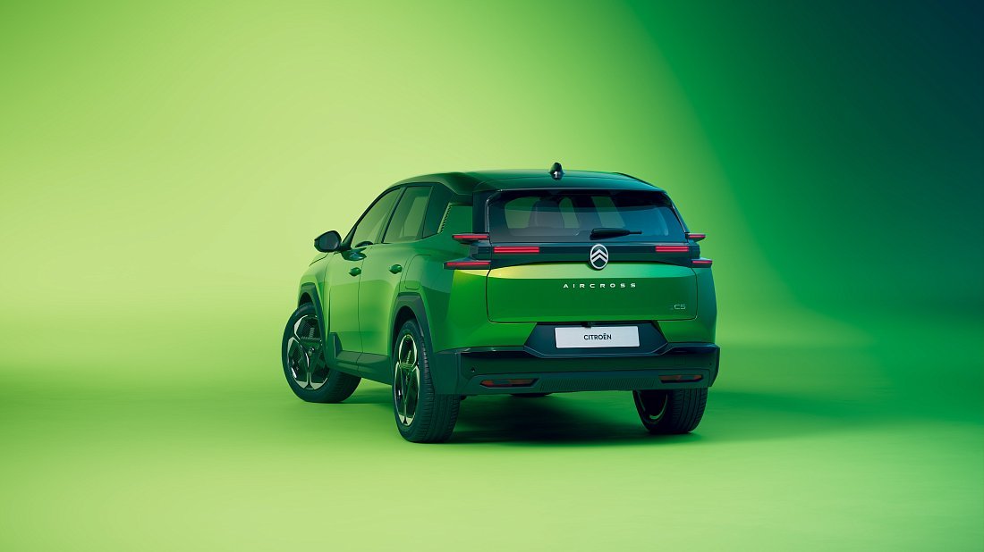 Citroën C5 Aircross Long Range (2025-…) rear view photo, taillights, trunk, spoiler, badge, bumper, exterior
