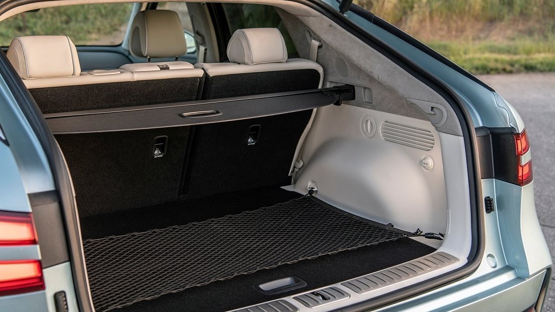 Genesis GV60 Standard RWD (2022-…) trunk photo, boot, seats up, seats upright, cargo space, cargo volume, cargo capacity, storage