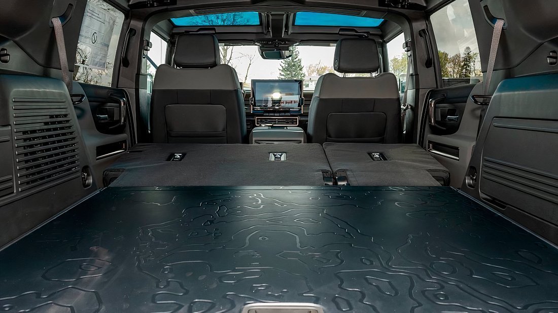 GMC Hummer EV SUV 3X (2023-…) folded trunk photo, boot, expanded, folded seats, maximum volume, max cargo, max capacity, max storage