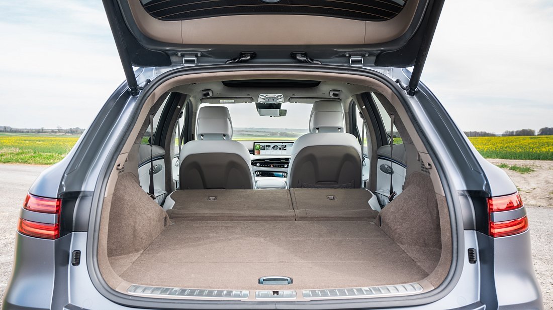 Genesis Electrified GV70 AWD (2025-…) folded trunk photo, boot, expanded, folded seats, maximum volume, max cargo, max capacity, max storage