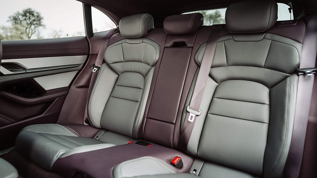 Porsche Taycan 4S Sport Turismo (2024-…) rear seats, back seats, passenger seats, legroom, headroom, interior