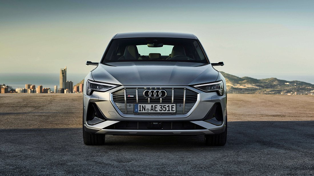 Audi e-tron Sportback 55 quattro (2020-2022) front fascia, grille, headlights, bumper, exterior