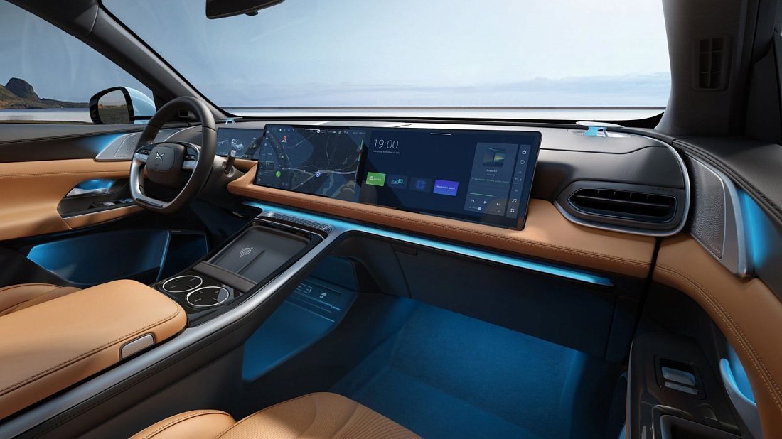 XPENG G9 RWD Long Range (2023-…) interior, front seat, driver seat, dashboard, steering wheel, infotainment, cockpit