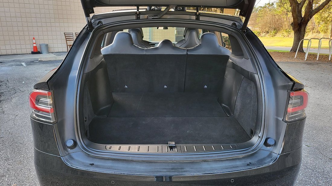 Tesla Model X Long Range Plus (2020-2021) trunk, boot, seats up, seats upright, cargo space, cargo volume, cargo capacity, storage