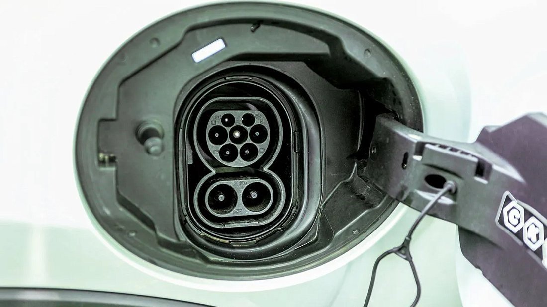 Mini Countryman SE ALL4 (2024-…) charge port Europe, charging, inlet, plug, connector