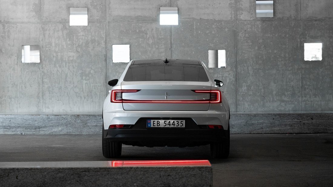 Polestar 2 Standard Range Single Motor (2022-2023) rear view, taillights, trunk, spoiler, badge, bumper, exterior