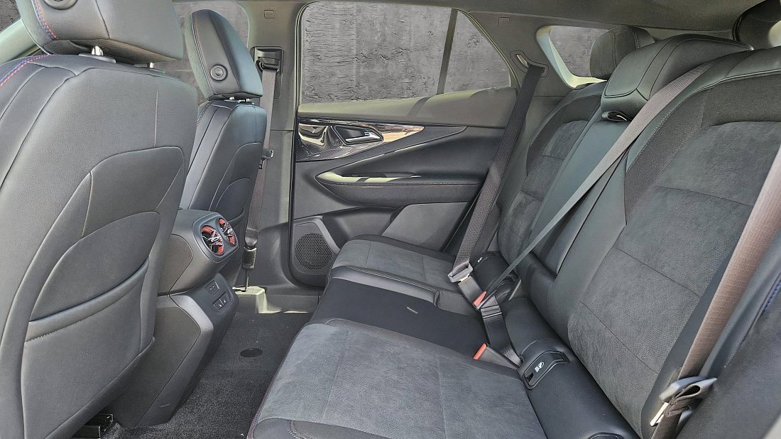 Chevrolet Blazer EV FWD (2025-…) rear seats, back seats, passenger seats, legroom, headroom, interior