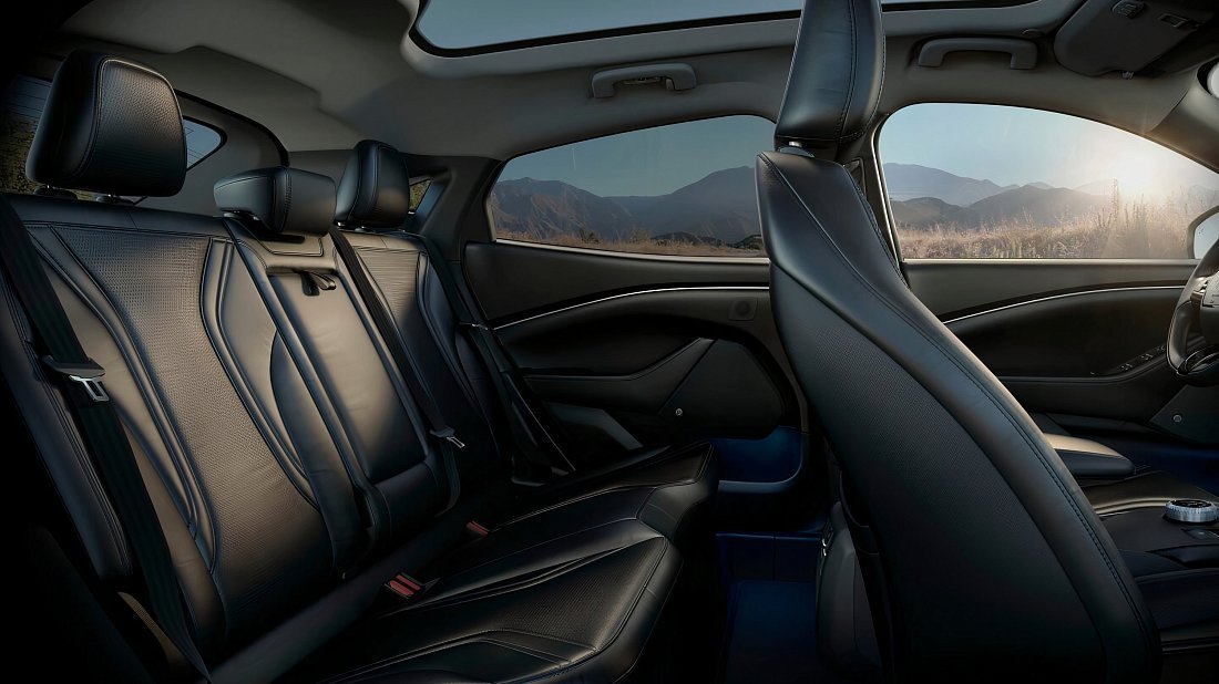 Ford Mustang Mach-E Extended Range AWD (2023-…) rear seats, back seats, passenger seats, legroom, headroom, interior