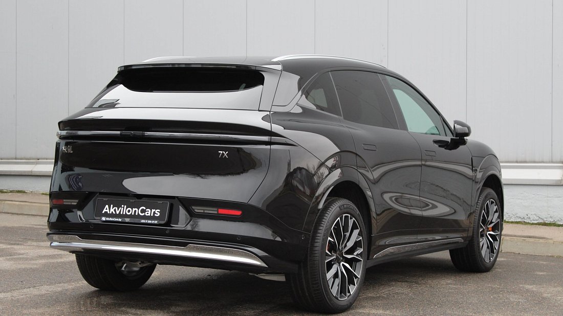Zeekr 7X Long Range RWD (2025-...) rear quarter, three-quarter view, diagonal, exterior