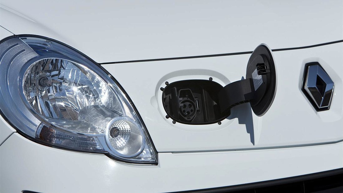 Renault Kangoo Z.E. Maxi (2011-2017) charge port Europe, charging, inlet, plug, connector