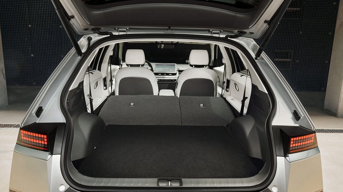Hyundai Ioniq 5 Standard Range RWD (2021-2024) trunk, boot, expanded, folded seats, maximum volume, max cargo, max capacity, max storage