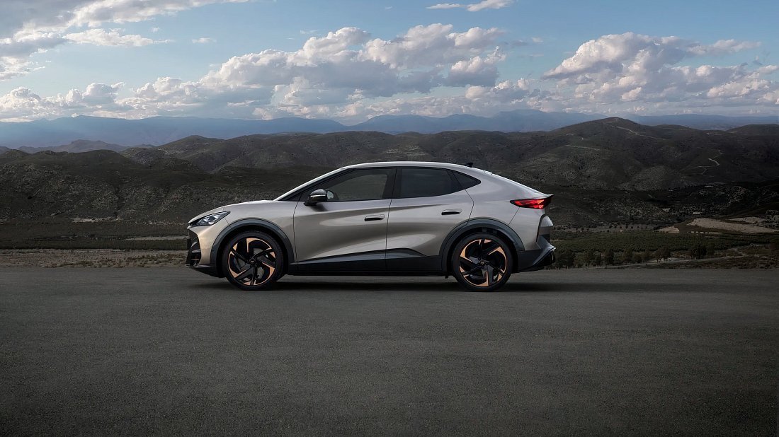 Cupra Tavascan Endurance (2023-…) side profile, silhouette, doors, wheels, exterior