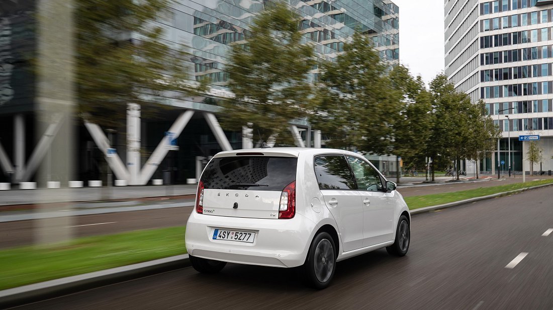 Škoda Citigo-e iV (2019-2021) rear quarter, three-quarter view, diagonal, exterior